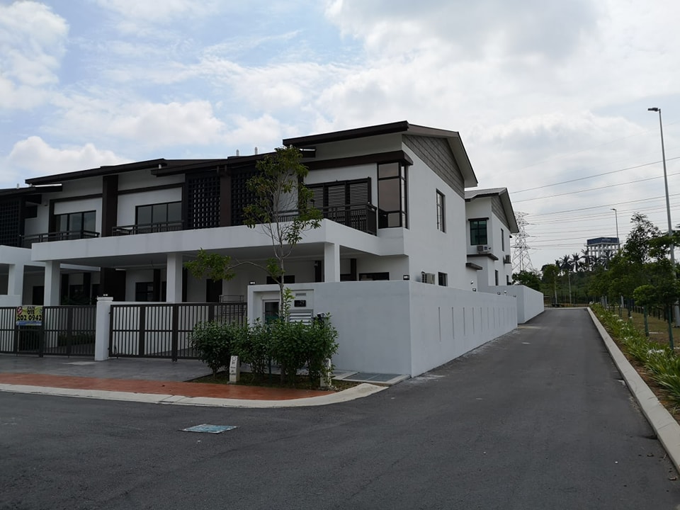 DOUBLE STOREY HOUSE SAUJANA SG MERAB