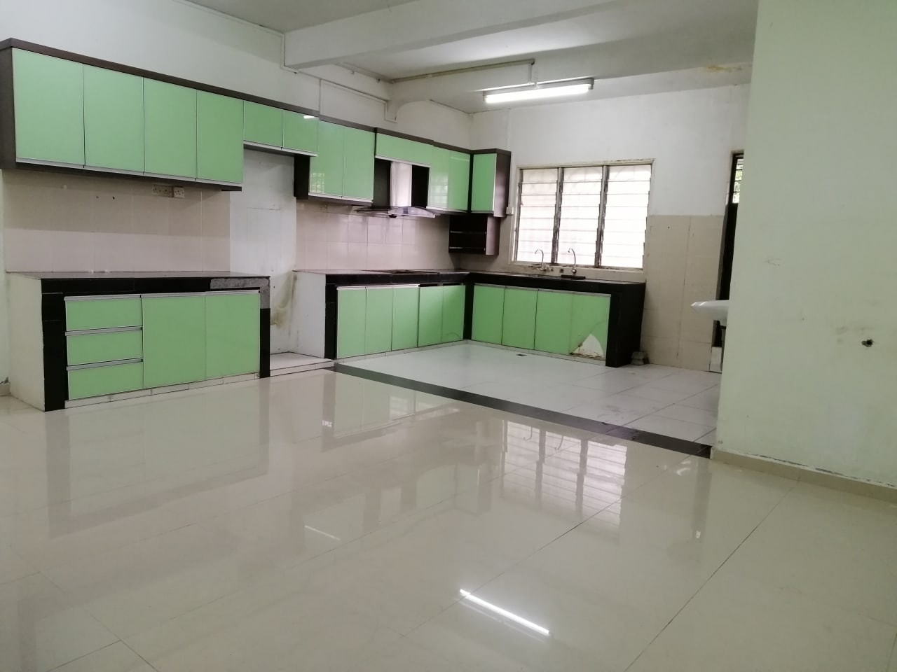 DOUBLE STOREY TERRACE PEKAN RAZAKI - photo 3