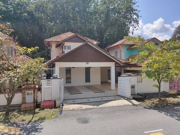 DOUBLE STOREY BUNGALOW TAMAN KASIA VILLE SG GADUT