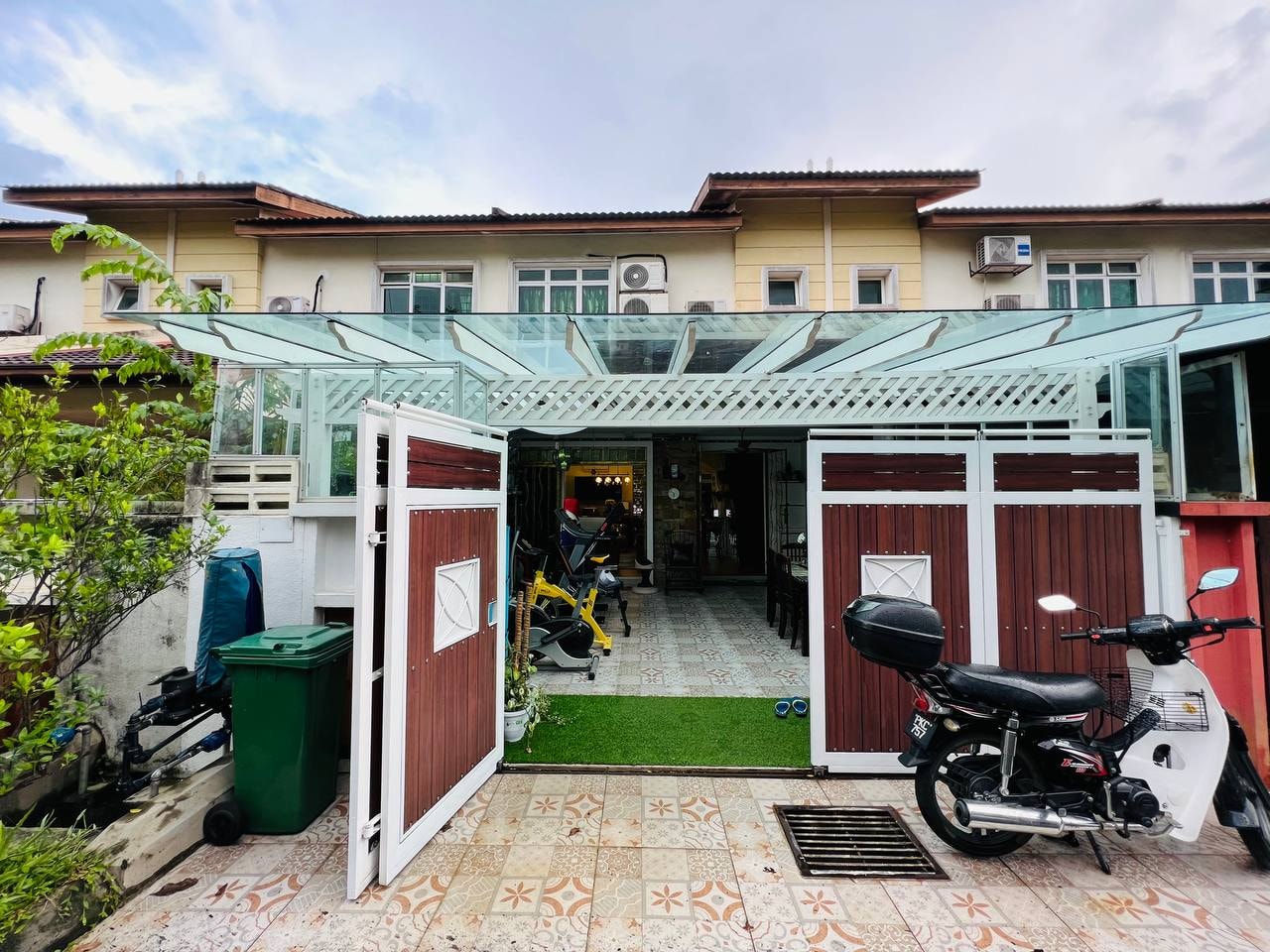 DOUBLE STOREY LINK HOUSE AT BAYU COURTYARD HOME - photo 2