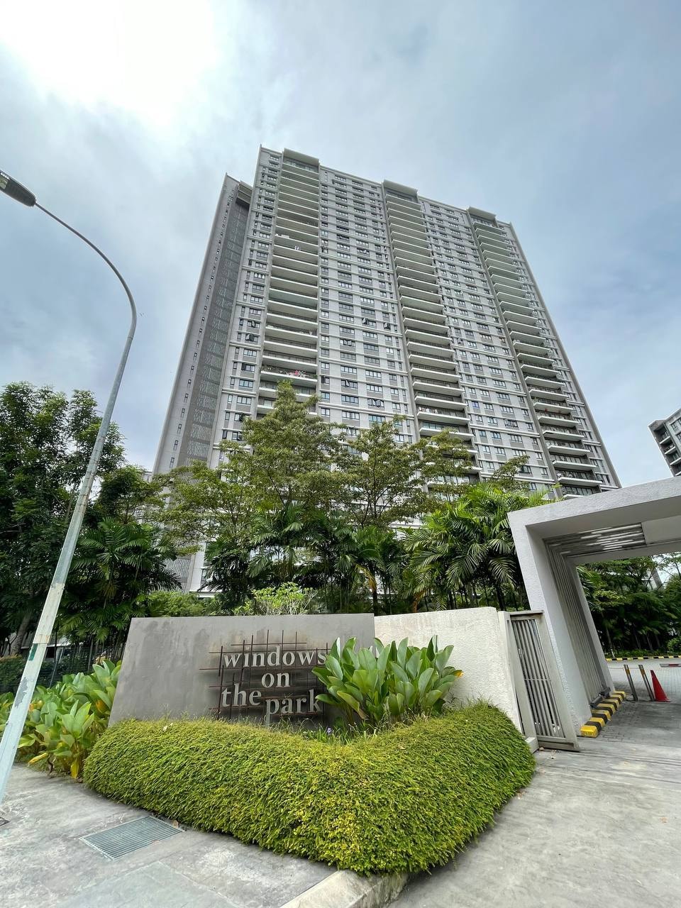 CONDOMINIUM WINDOWS ON THE PARK, CHERAS - photo 1