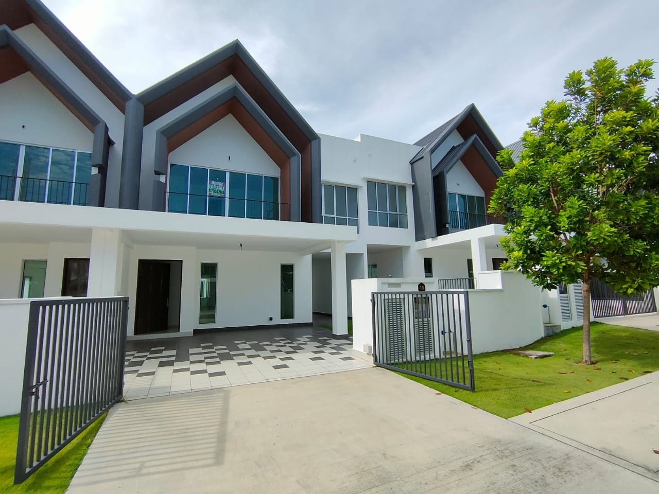 2 STOREY SEMI D GARDEN HOME ECO FOREST