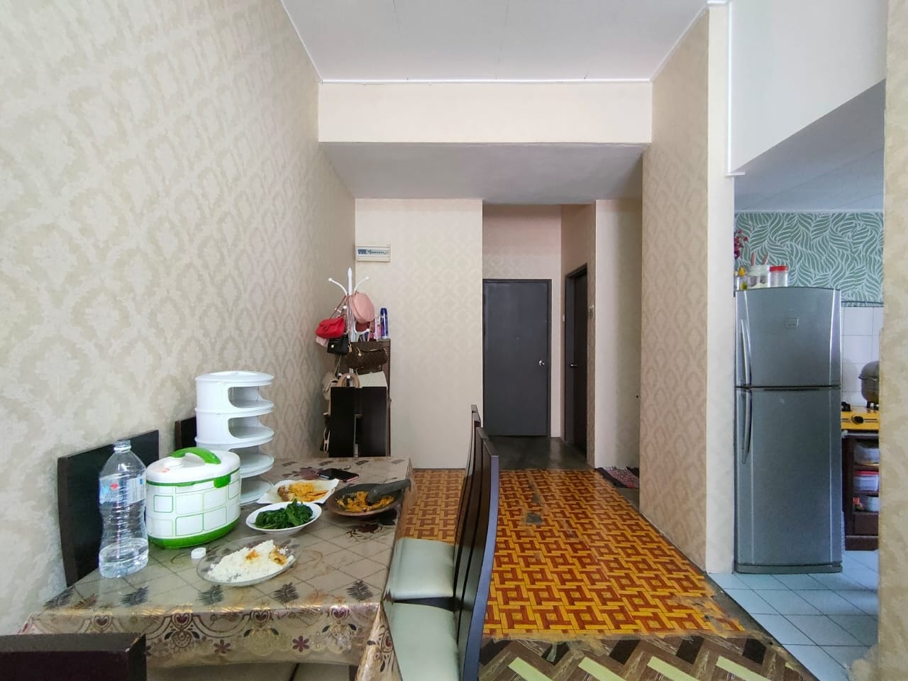 SHOP APARTMENT SAUJANA, - photo 3