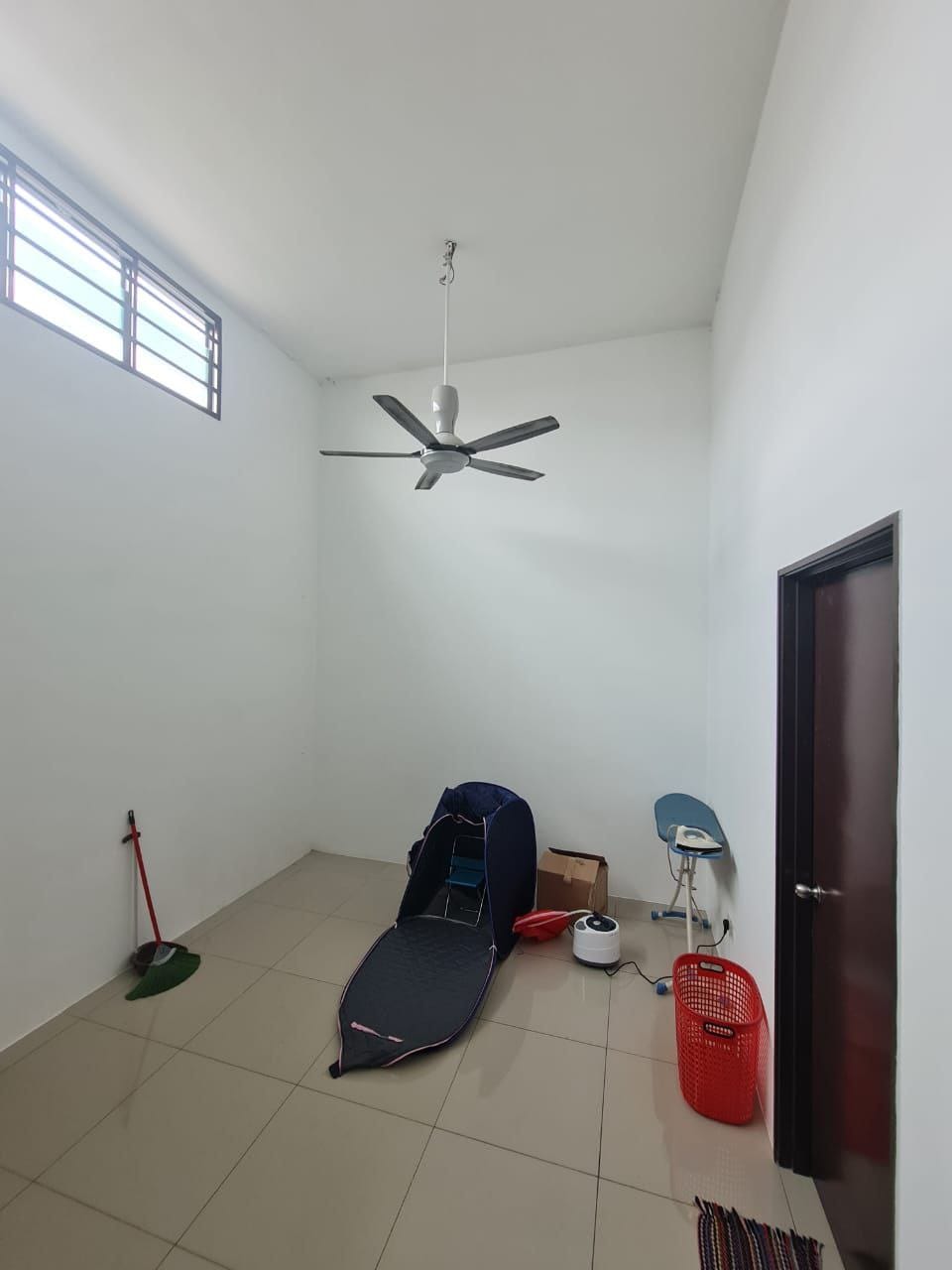 DOUBLE STOREY TAMAN SAUJANA KLIA, KOTA WARISAN - photo 3