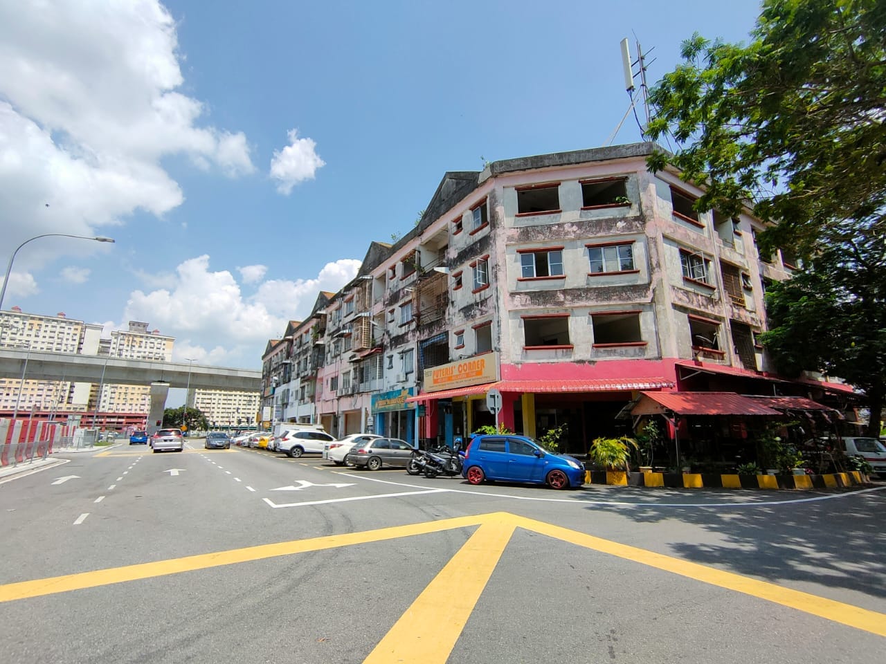 TINGKAT 2 SHOP APARTMENT SERDANG RAYA - photo 1