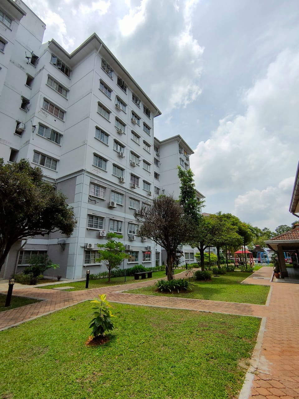 FAIRVILLE APARTMENT USJ 22 SUBANG JAYA - photo 2