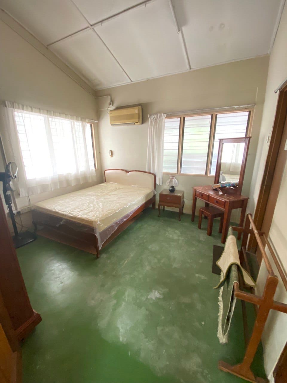 BUNGALOW 1 TINGKAT JALAN DATUK KERAMAT - photo 4