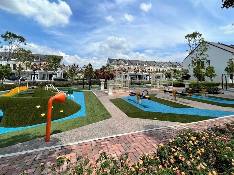 2 STOREY TERRACE MONET SPRING TIME SUNSURIA CITY - photo 11
