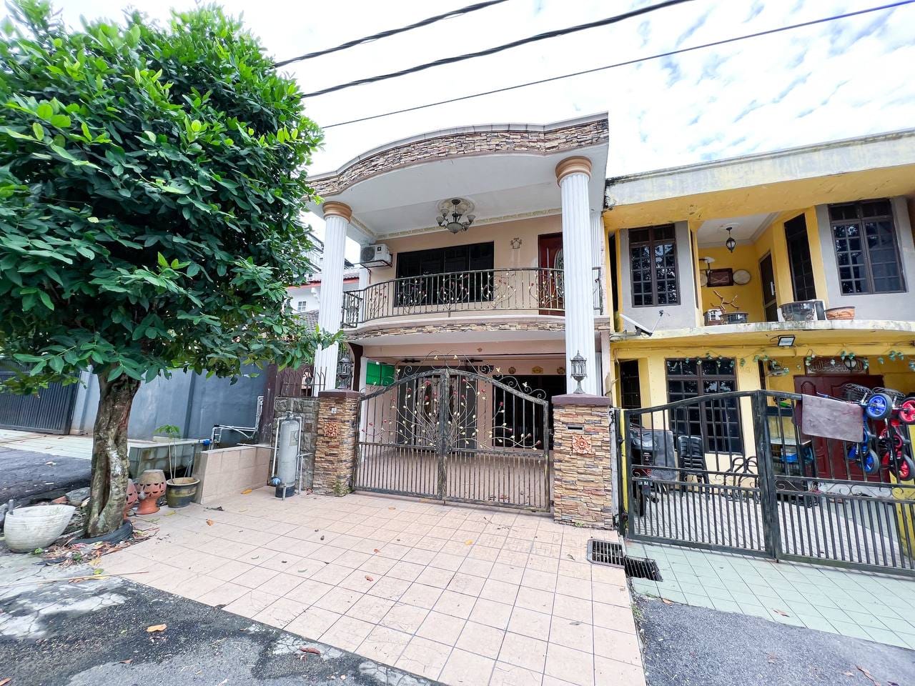 DOUBLE STOREY TERRACE TAMAN BUKIT INDAH