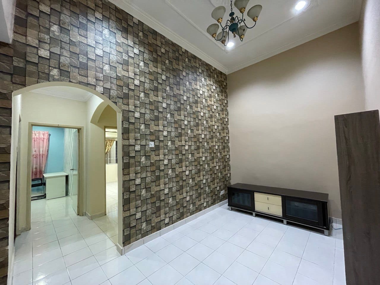 DOUBLE STOREY HOUSE TAMAN PRIMA SAUJANA - photo 8