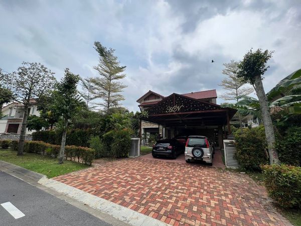 BUNGALOW 2 STOREY SRI CARCOSA