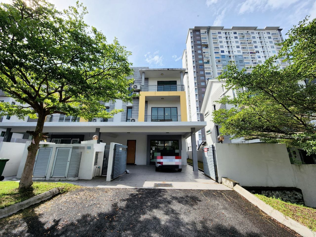 3 STOREY SEMI DETACHED HOUSE SAUJANA SURIA
