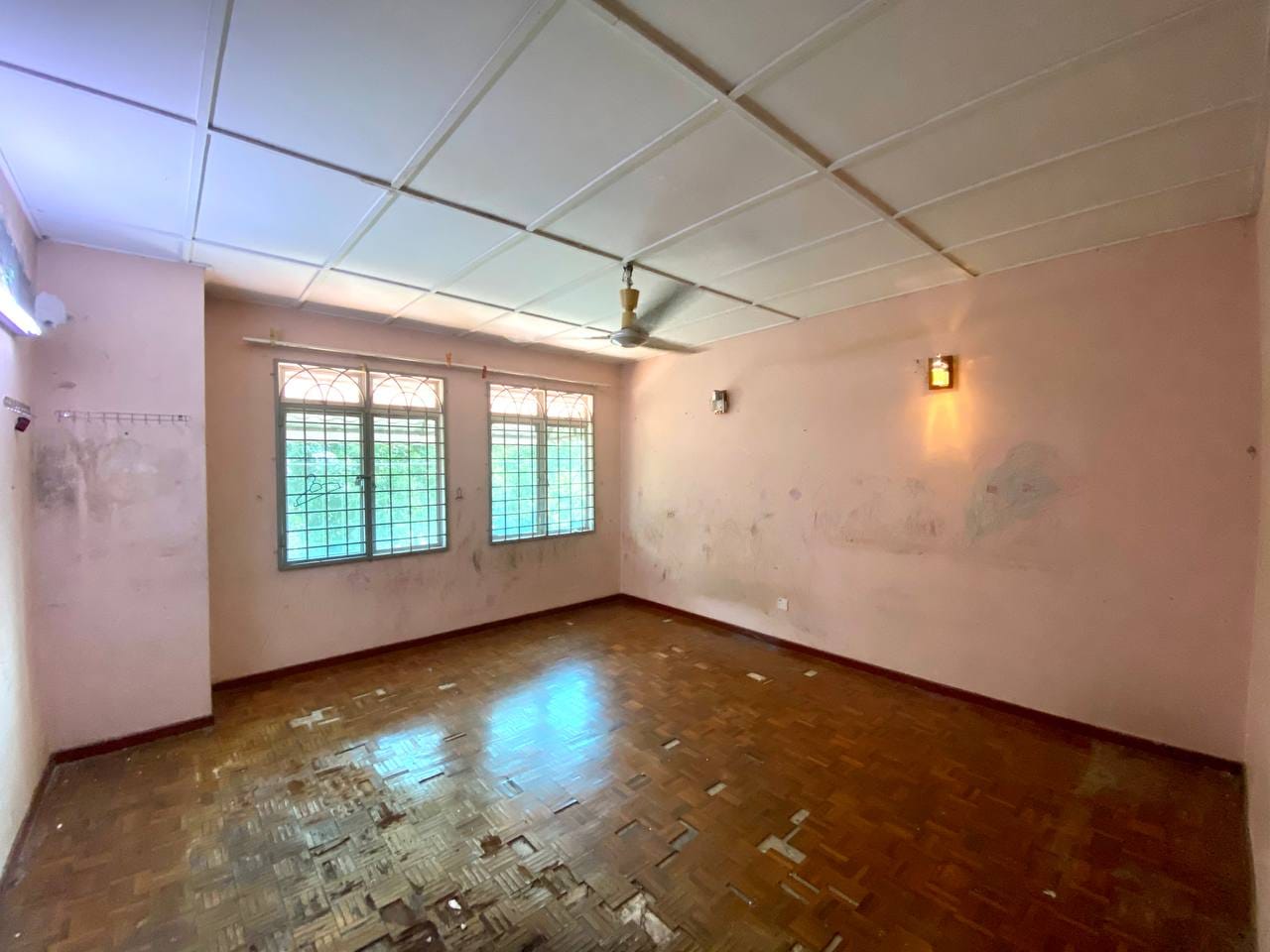 DOUBLE STOREY INTERMEDIATE TERRACE TAMAN MAWAR - photo 8