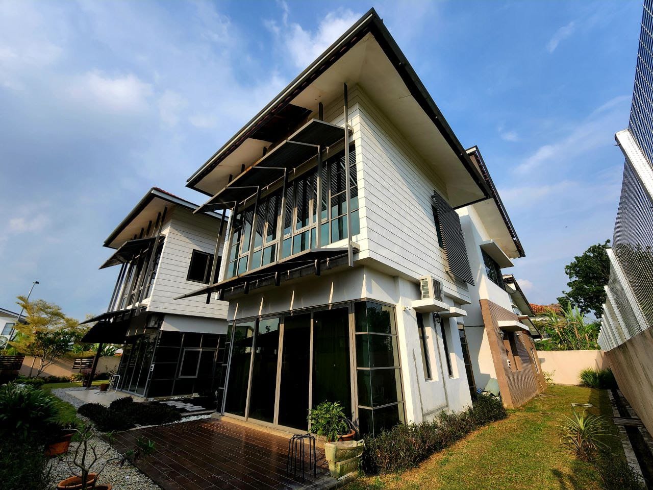 2 STOREY BUNGALOW HOUSE DALEA BANYAN CLOSE - photo 1