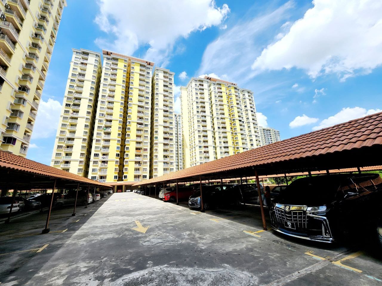 PV10 PLATINUM LAKE CONDO DANAU KOTA