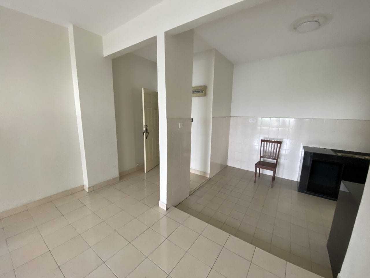 SURIAMAS CONDOMINIUM - photo 4