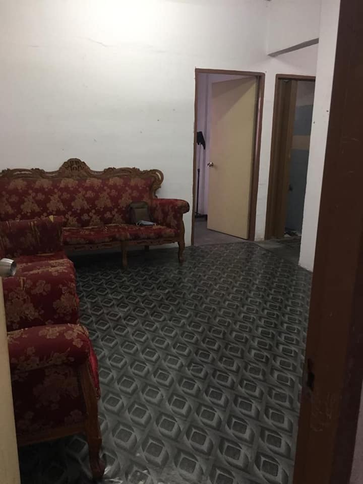 APARTMENT SRI ANGGERIK SEKSYEN 7 - photo 2