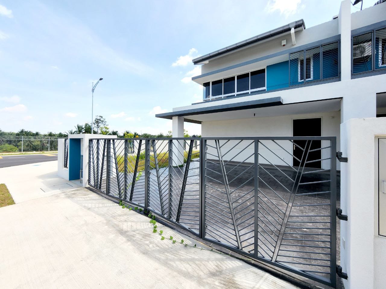 2 STOREY HOUSE SERENIA CITY ARINA
