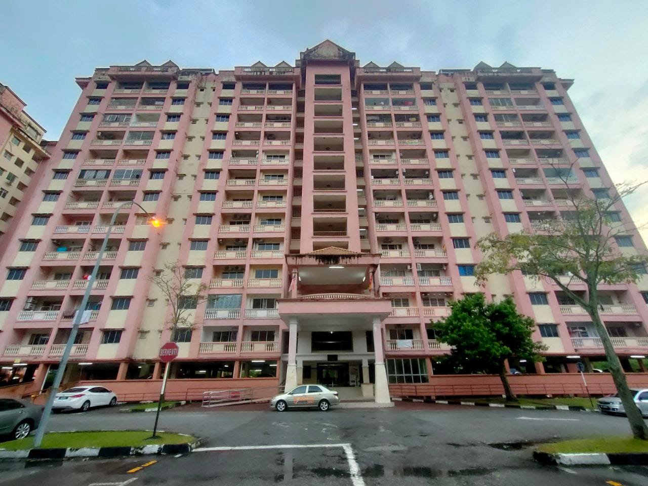 APARTMENT ANGGERIK VILLA 2,