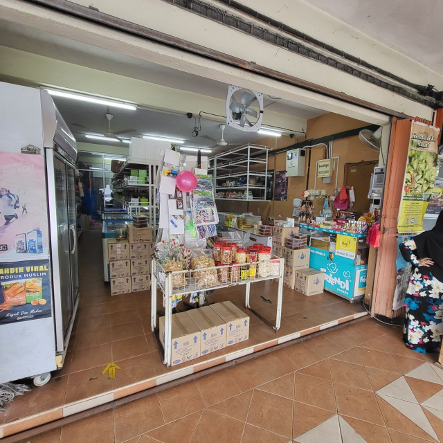 DOUBLE STOREY SHOP LOT SEKSYEN 4 - photo 3