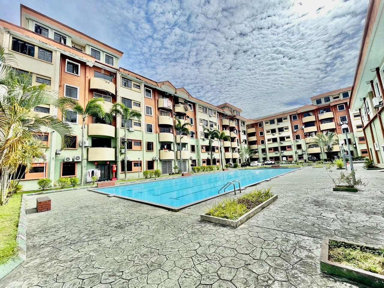 APARTMEN SERI PELANGI U5 SUBANG BESTARI