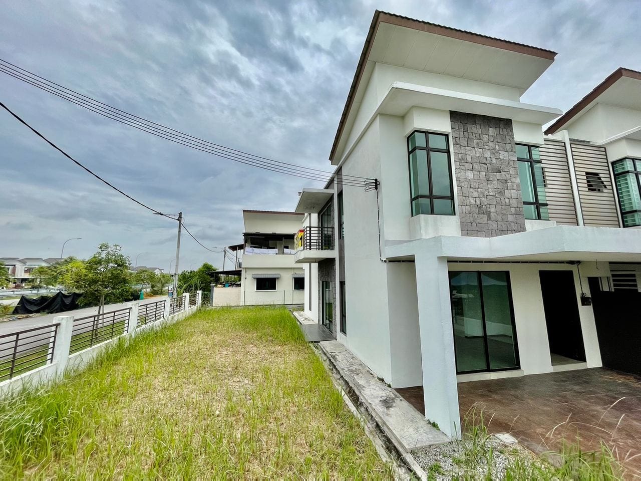 DOUBLE STOREY SAUJANA KLIA - photo 2