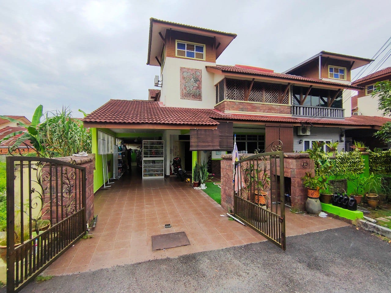 SEMI D 2 TINGKAT TAMAN SENTOSA MEKAR