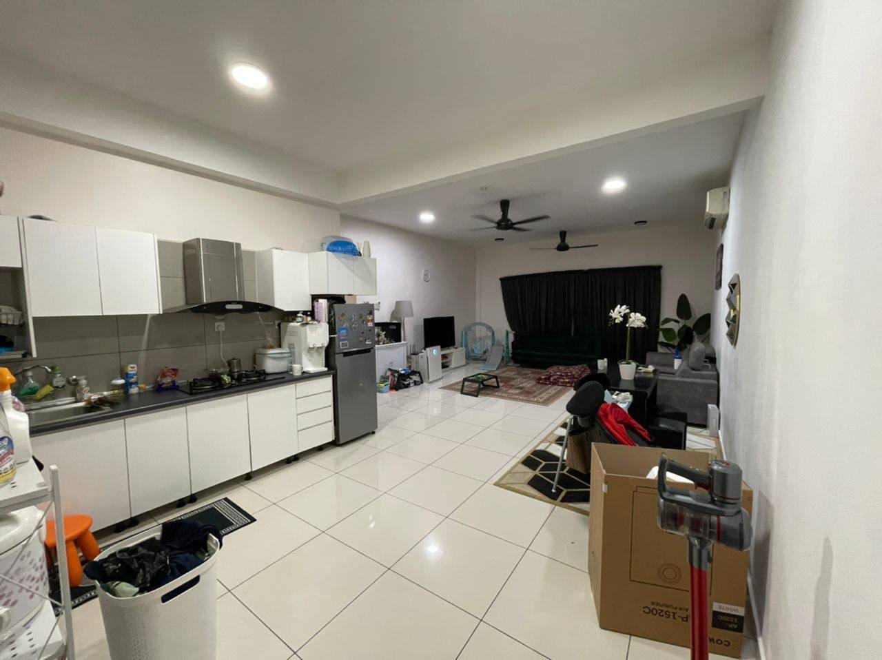 CONDOMINIUM TASIK VISTA, BANDAR TUN HUSSEIN ONN - photo 2