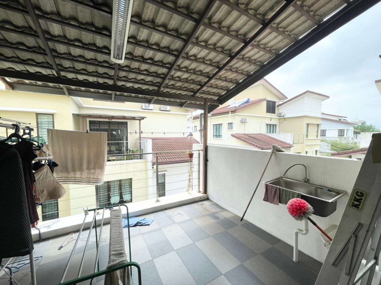 3 STOREY SEMI D TAMAN TROPIKA 2 SG TANGKAS - photo 4