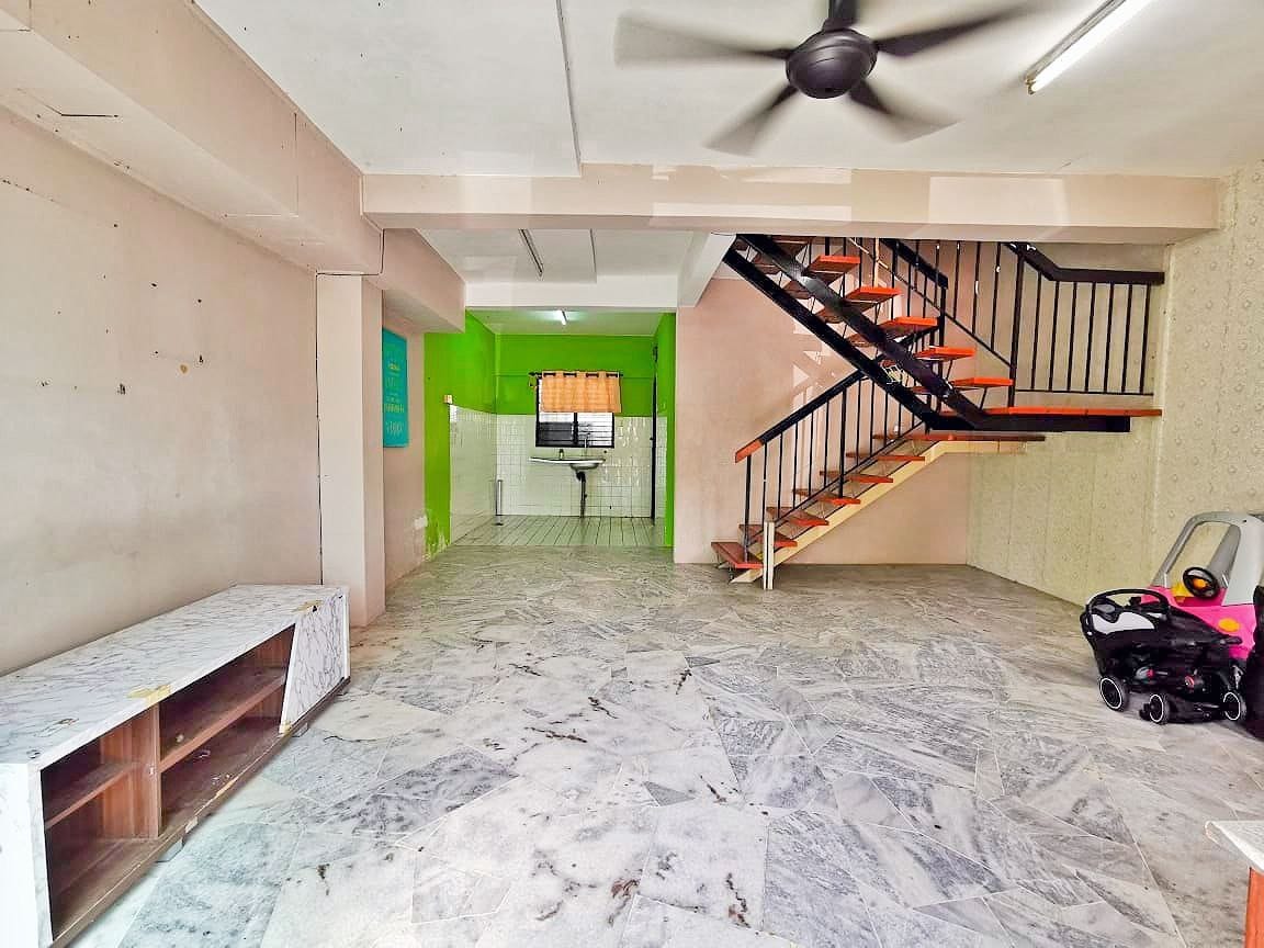 DOUBLE STOREY TERRACE HOUSE TAMAN SERI BAHAGIA - photo 2