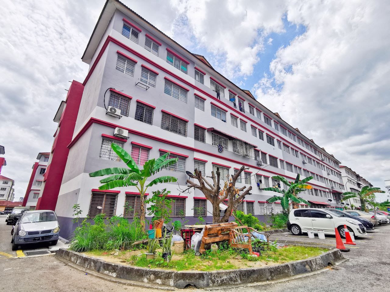 FLAT RUMAH PANGSA IMPIAN BANDAR SAUJANA