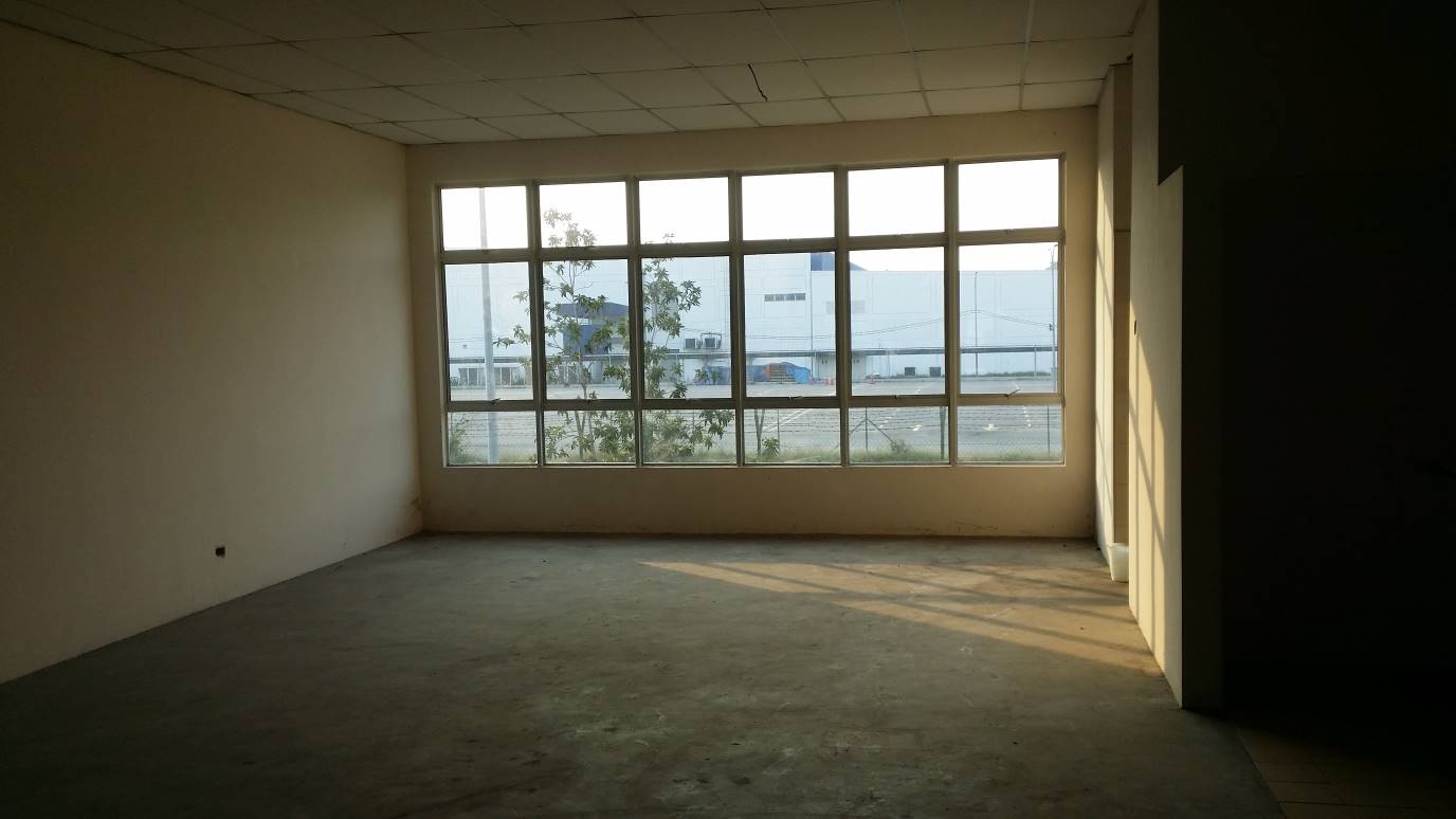 2 Storey Shop at Jalan Keluli Seksyen 7 For Sale - photo 4