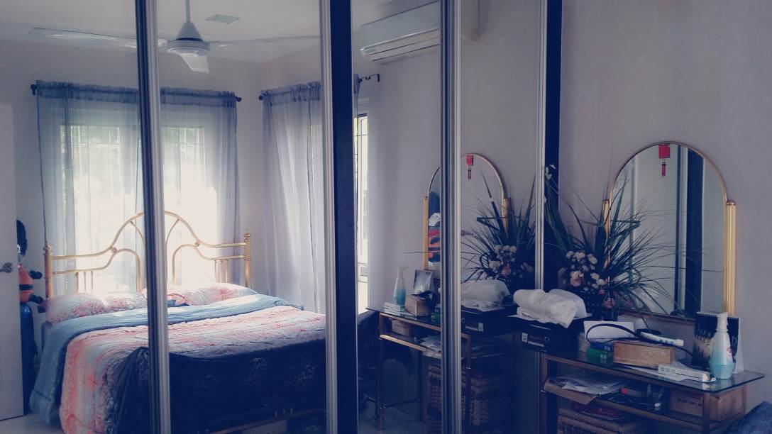 Fully Furnished Corner with Swimming Pool - photo 4