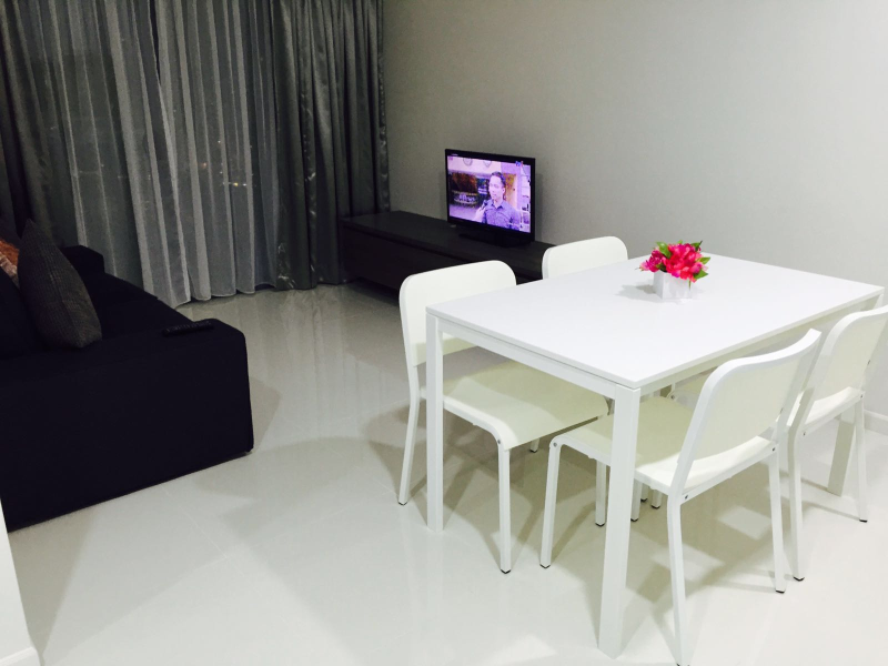 Summer Suites 454sf Fully Furnished Ready 1st Mac - photo 2