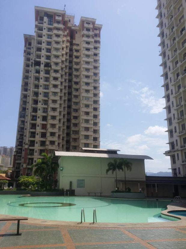 Gurney Height Condo 900sf Mid Floor at Keramat - photo 2