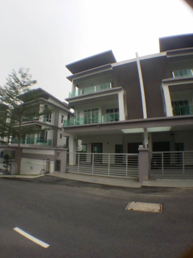 FREEHOLD 3 Storey SEMI D at BEVERLY HEIGHT AMPANG - photo 5