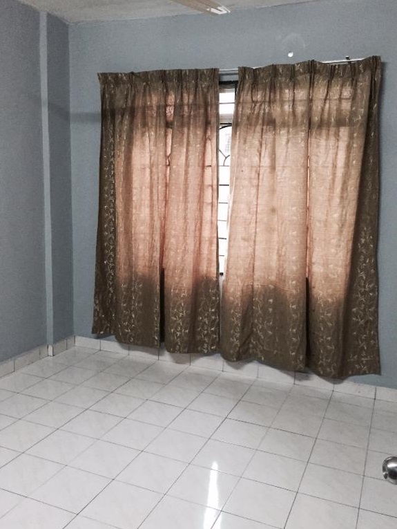 FREEHOLD Megah Villa Apartment Kota Warisan Nr ERL - photo 5