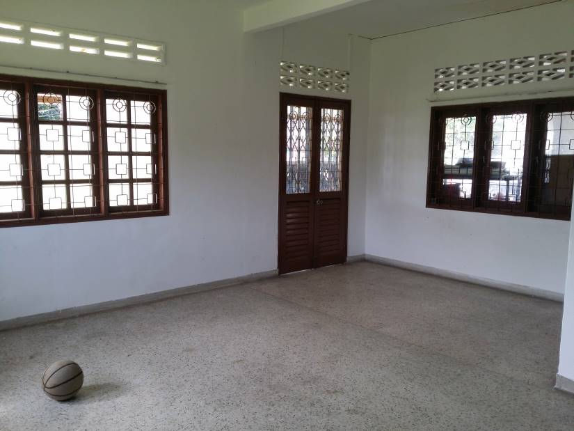 Single Storey 4650sf Jalan Enggang Taman Keramat - photo 3
