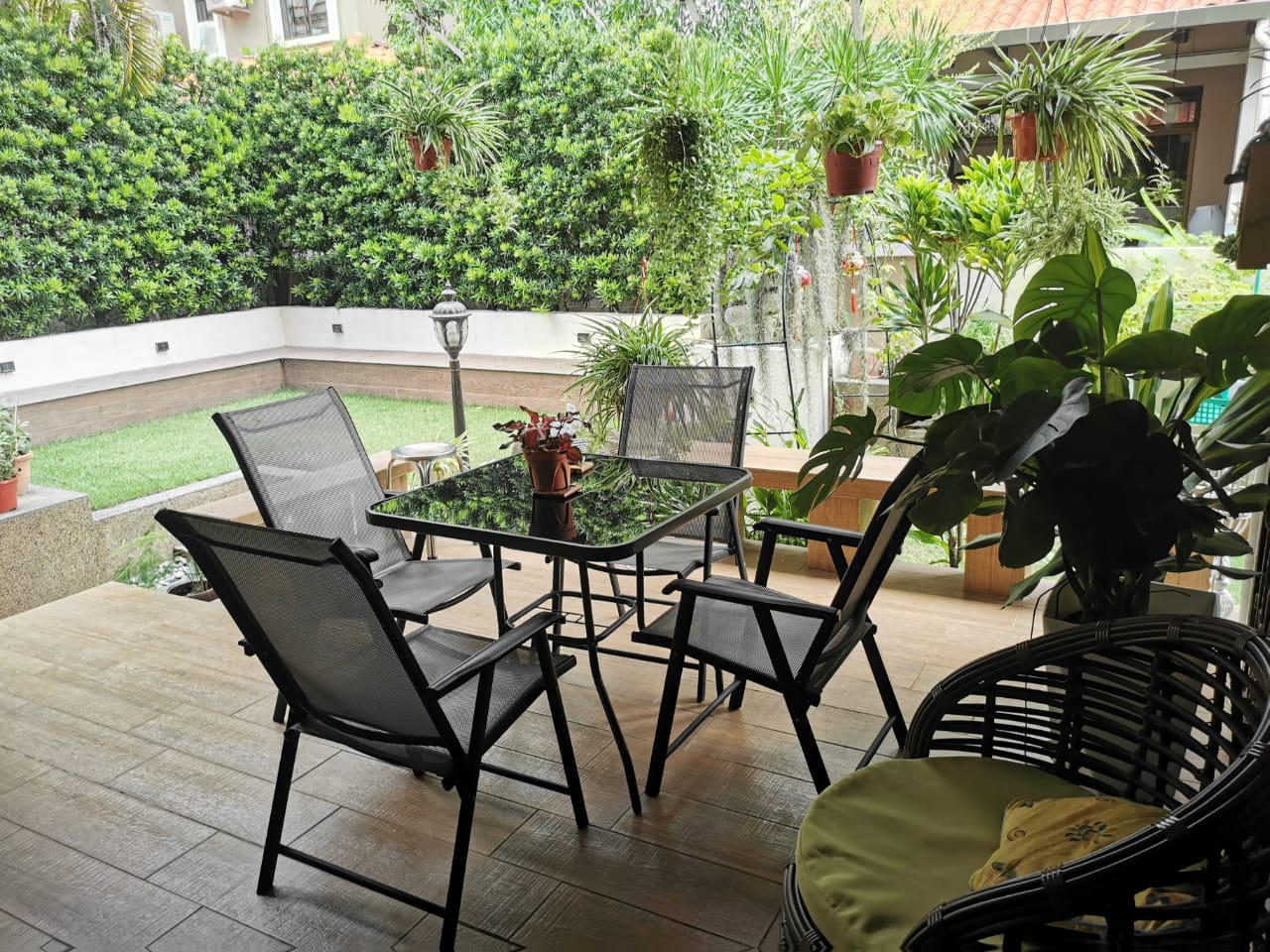 D Residence ...