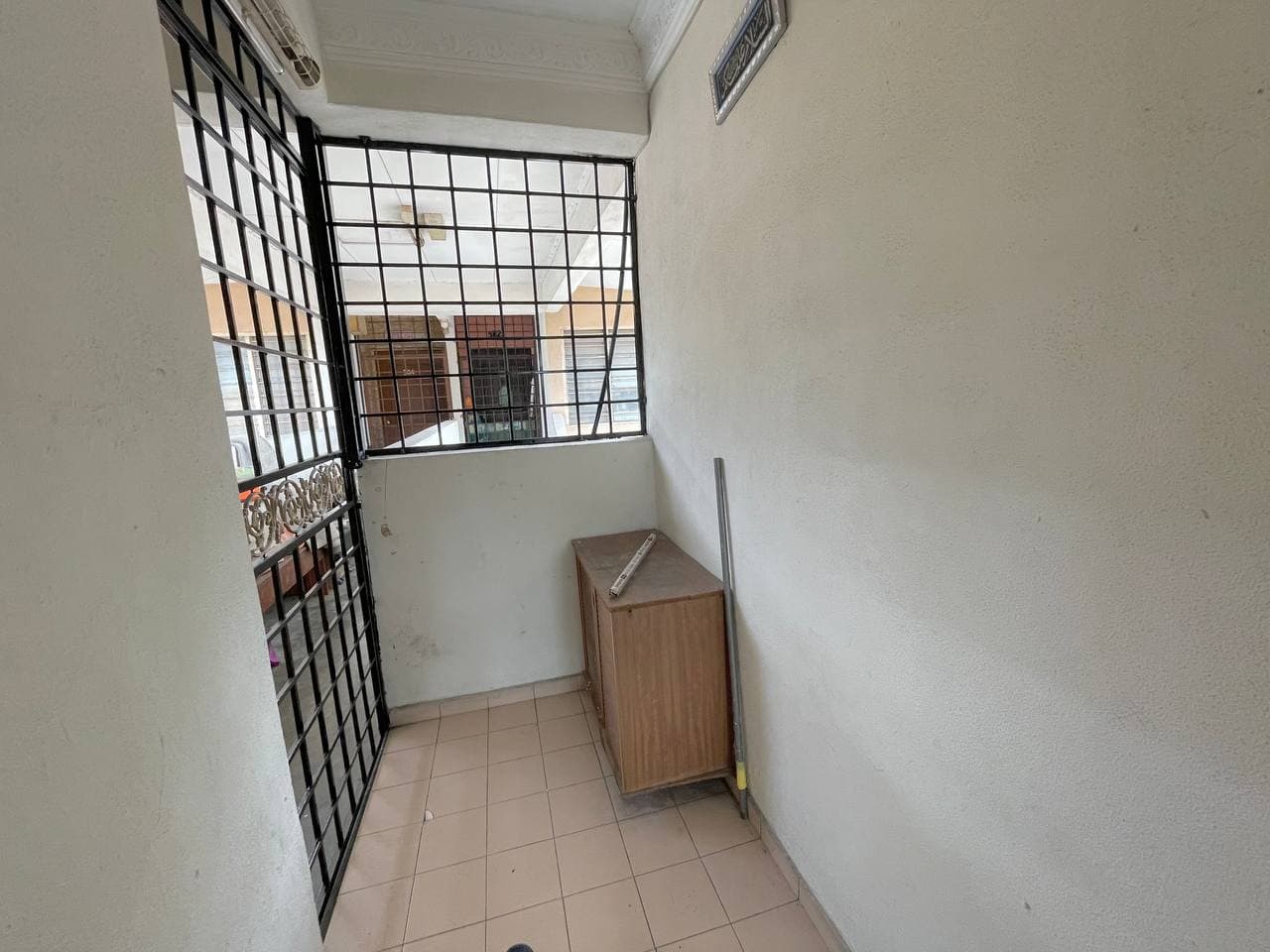 APARTMENT GUGUSAN MAWAR SEKSYEN 4 - photo 9