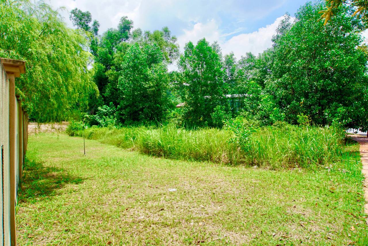 Bungalow Lot Rimba Valley Seksyen 9 - photo 5
