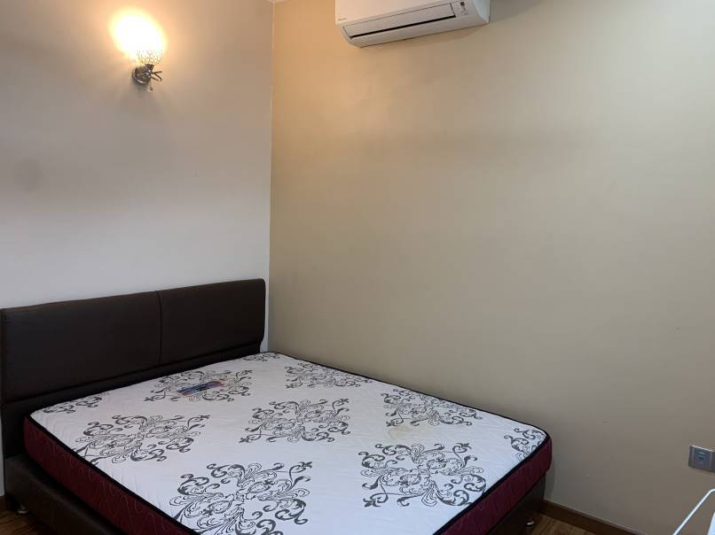 Metropolitan Square - photo 10