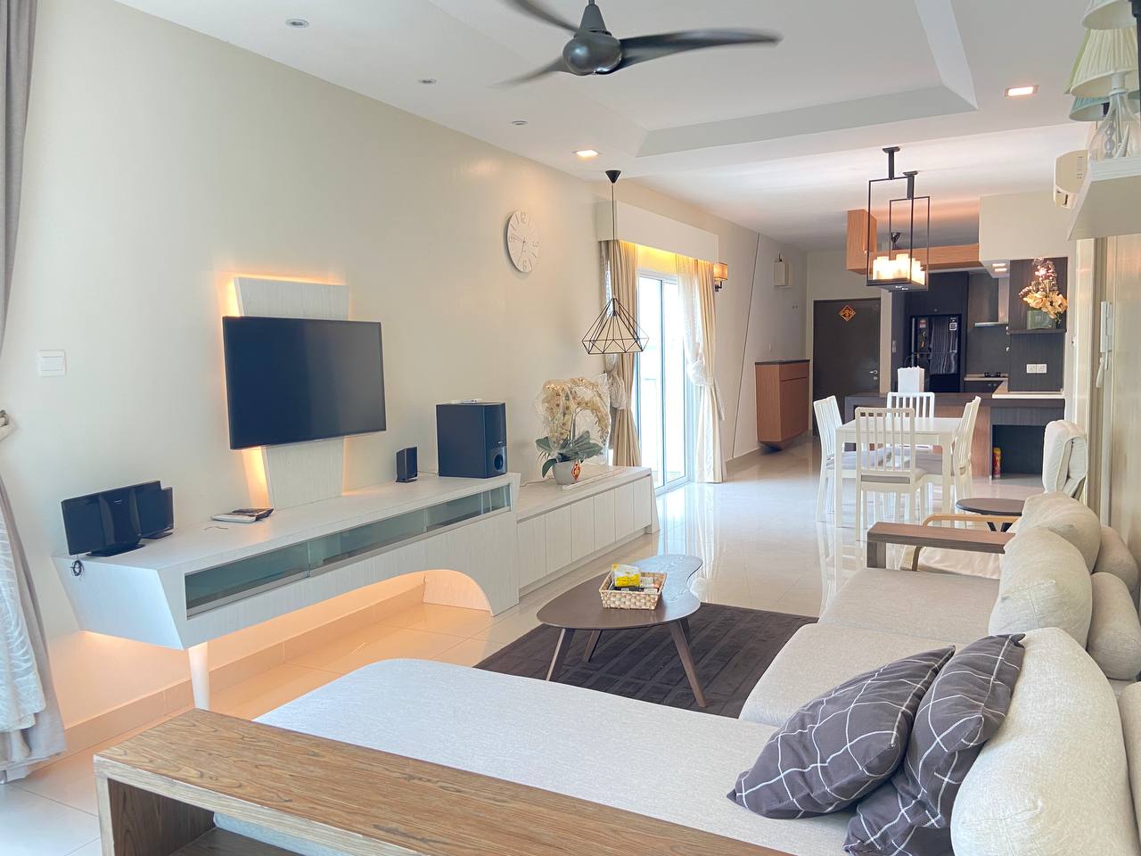 Metropolitan Square Blok C 1245 SQFT - photo 2