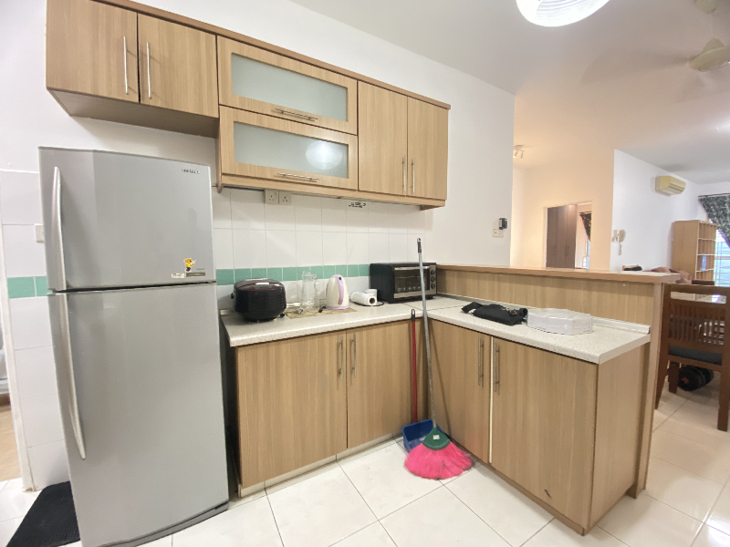 Metropolitan Square Condominium - photo 2