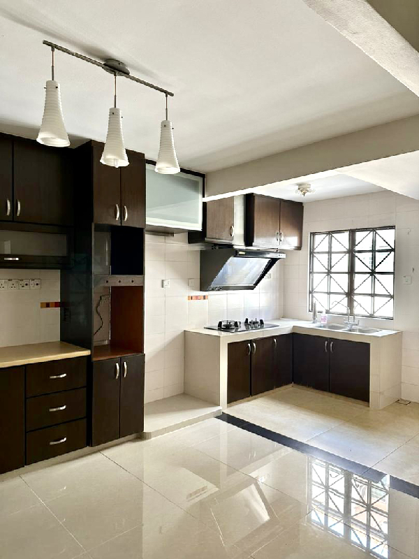 Terraced House Damansara Utama - photo 2