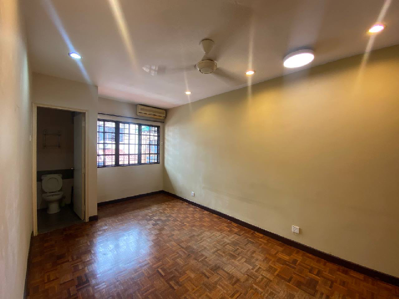 Terrace House Damansara Utama - photo 7