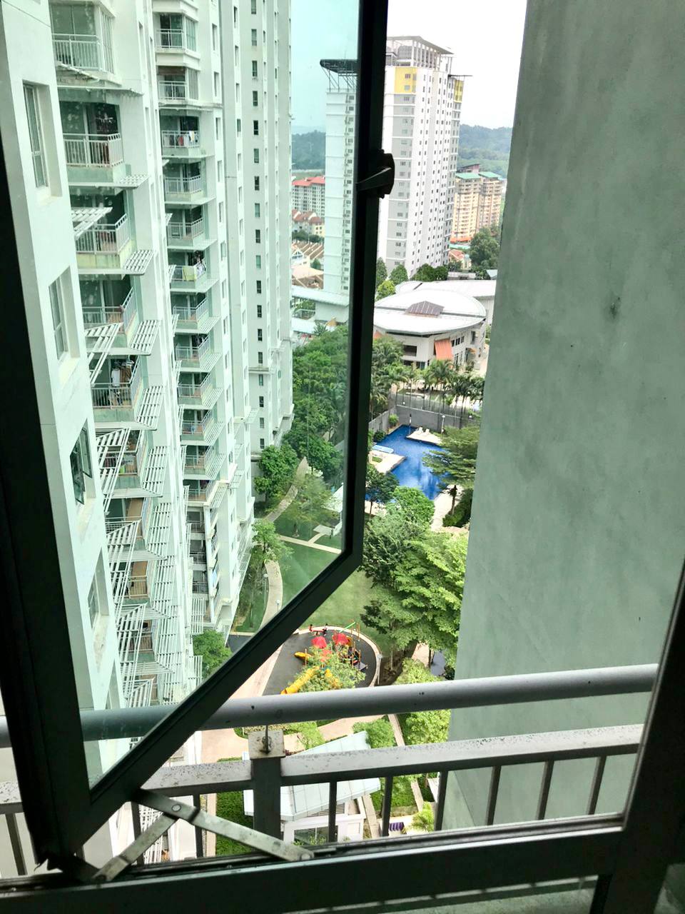 Metropolitan Square - photo 6