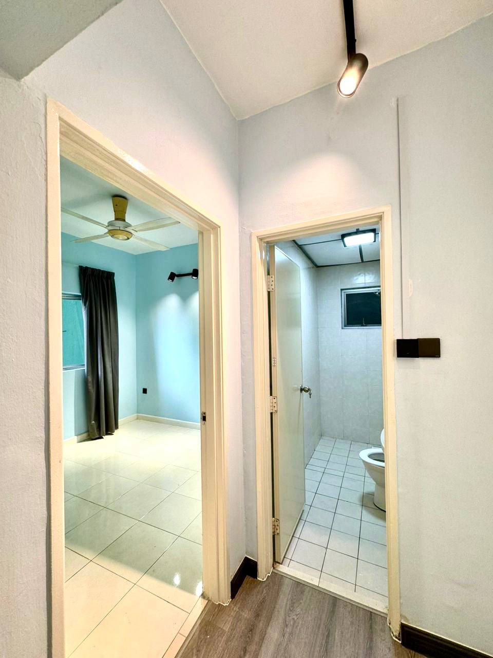 Metropolitan Square - photo 10