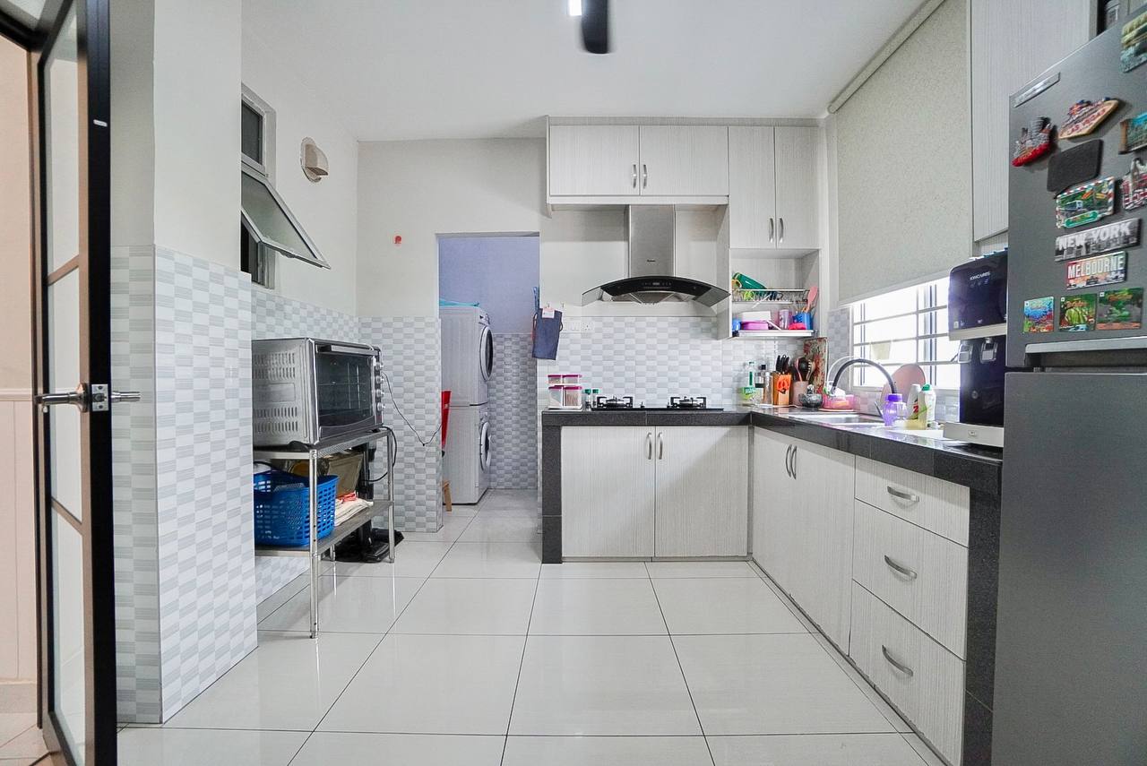 2 STOREY TERRACE AT MAPLE, BANDAR HILLPARK - photo 6