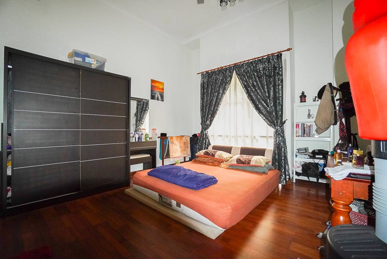 DOUBLE STOREY BUNGALOW SEREMBAN 2 - photo 11